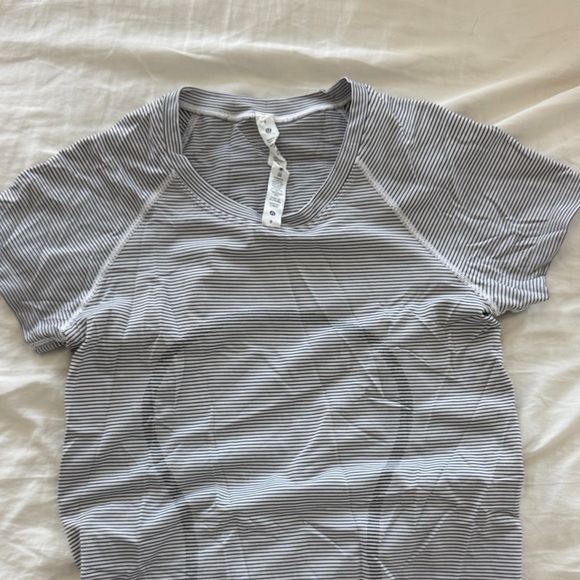 Lululemon Athletica Black and White Striped Top - Picture 1 of 4